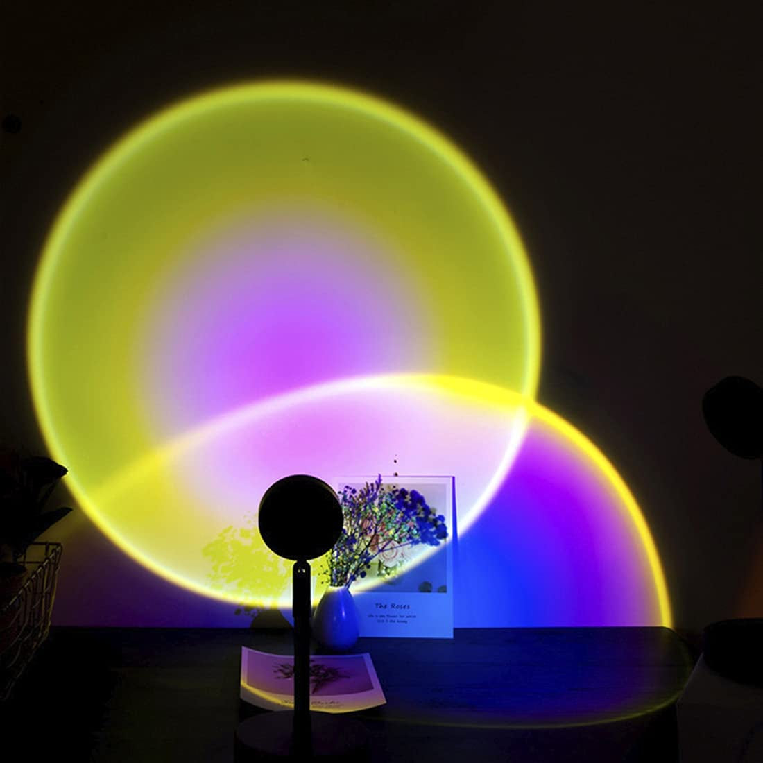 Sunset Lamp Projector, Sunset Projection Lamp Romantic Visual Led Light Sun Sunset Light Projector 180 Degree Rotation USB Charging Night Light Projector for Bedroom/Photography/Selfie